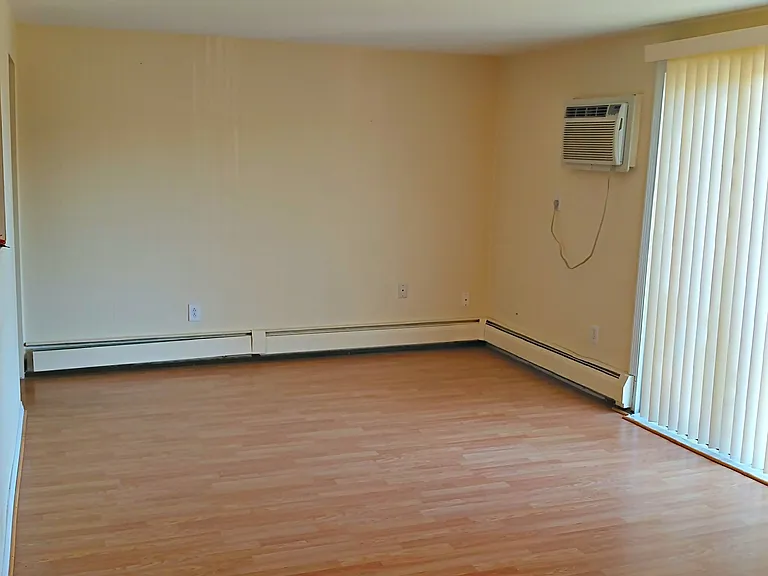 80 English Village Rd #2 — Photo 6