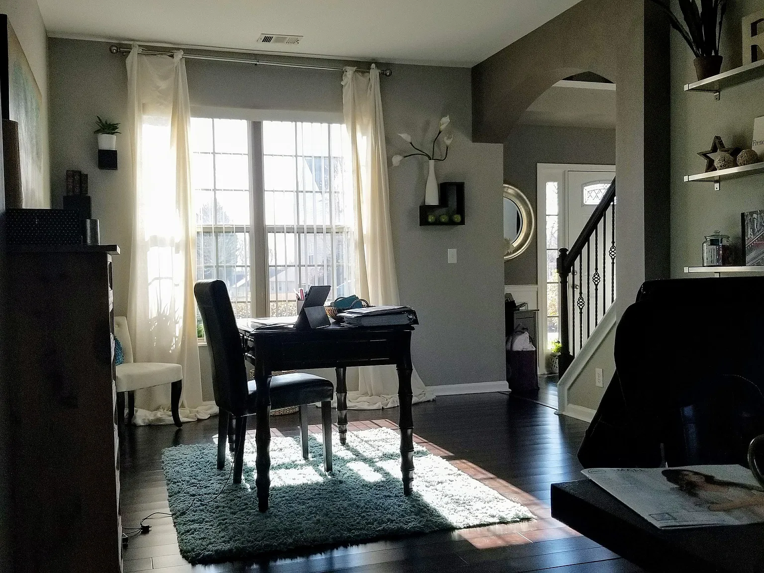 520 Jessamine Sq — Photo 3