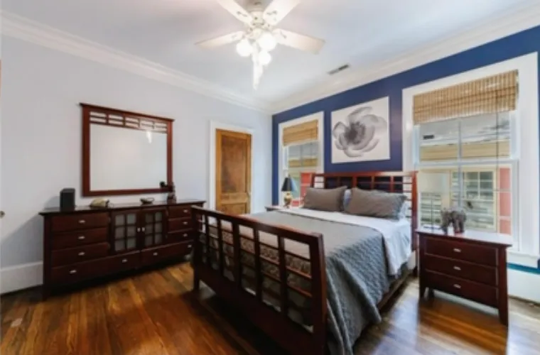 Secondary bedroom