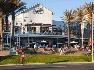 2300 Delaware St APT 8B, Huntington Beach, CA 92648