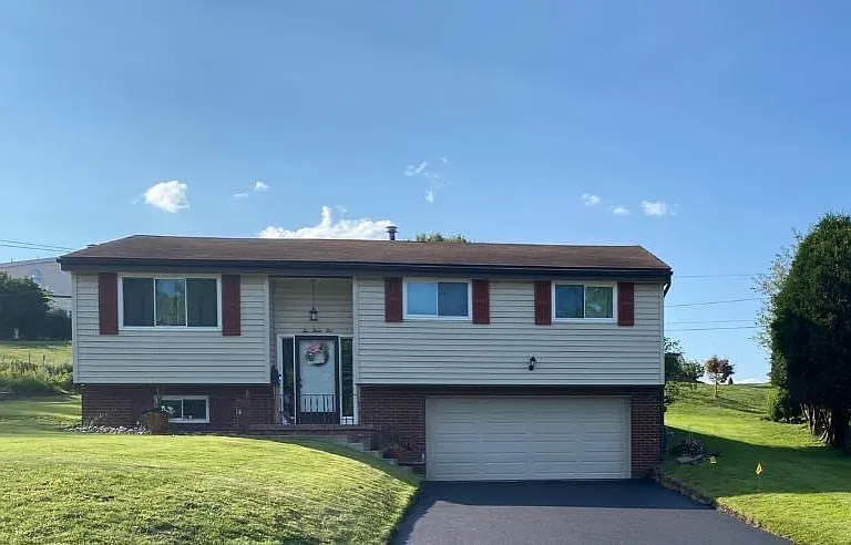 235 E Sherman Ave — Photo 1