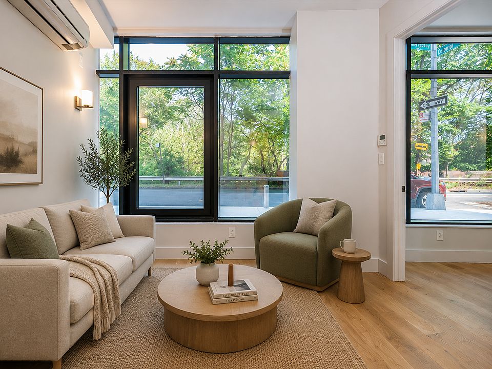 1st image of 1890 Pelham Pkwy S #1
