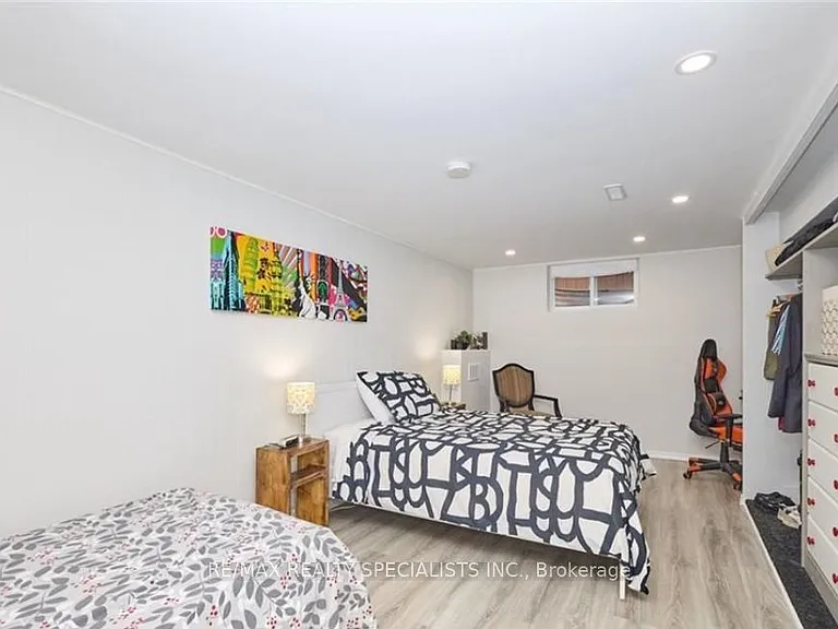 6 Gormley Cres #LOWER — Photo 8