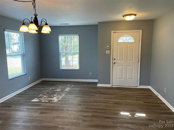 3rd image of 344 Zander Woods Ct