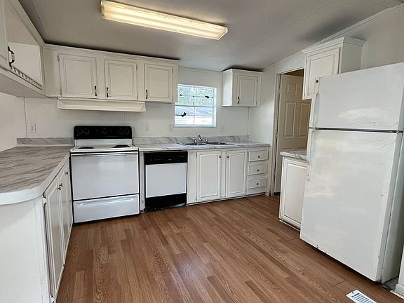 5th image of 14142 Lorraine Rd Lot 82
