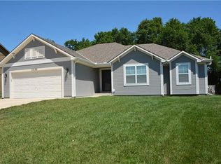 20182 W 220th Ter, Spring Hill, KS 66083