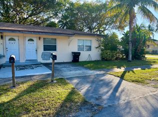 460 NE 174th St, Miami, FL 33162