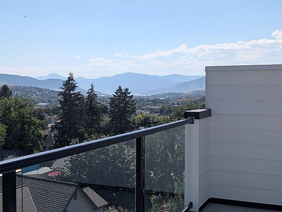 2nd image of 3602 Pleasant Valley Rd #4