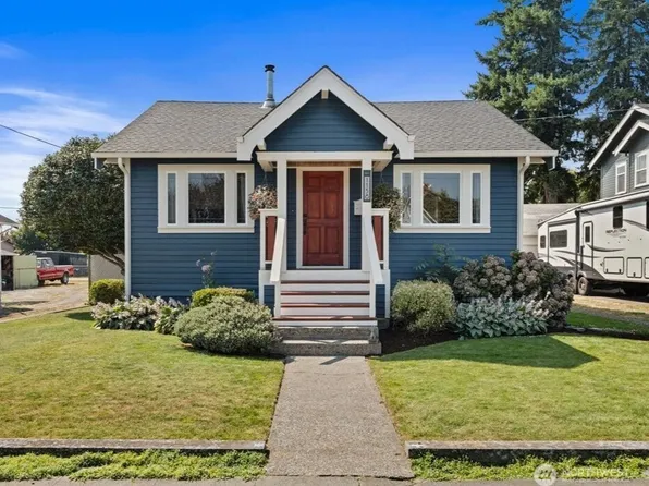 1138 Pioneer Street, Enumclaw, WA 98022