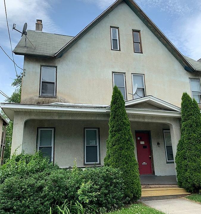 1st image of 1351 Capouse Ave #1351