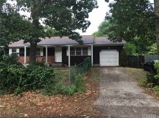 115 S Coleman Rd, Centereach, NY 11720