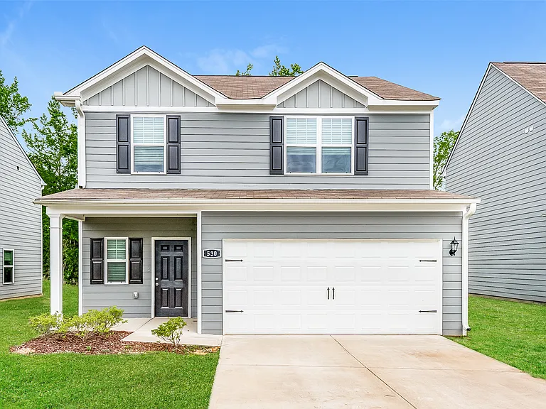 530 Clover Cir — Photo 2