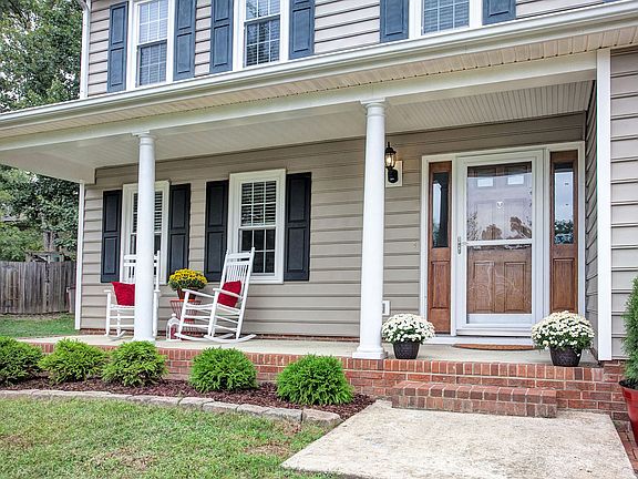 2nd image of 1207 Brittany Point Ct