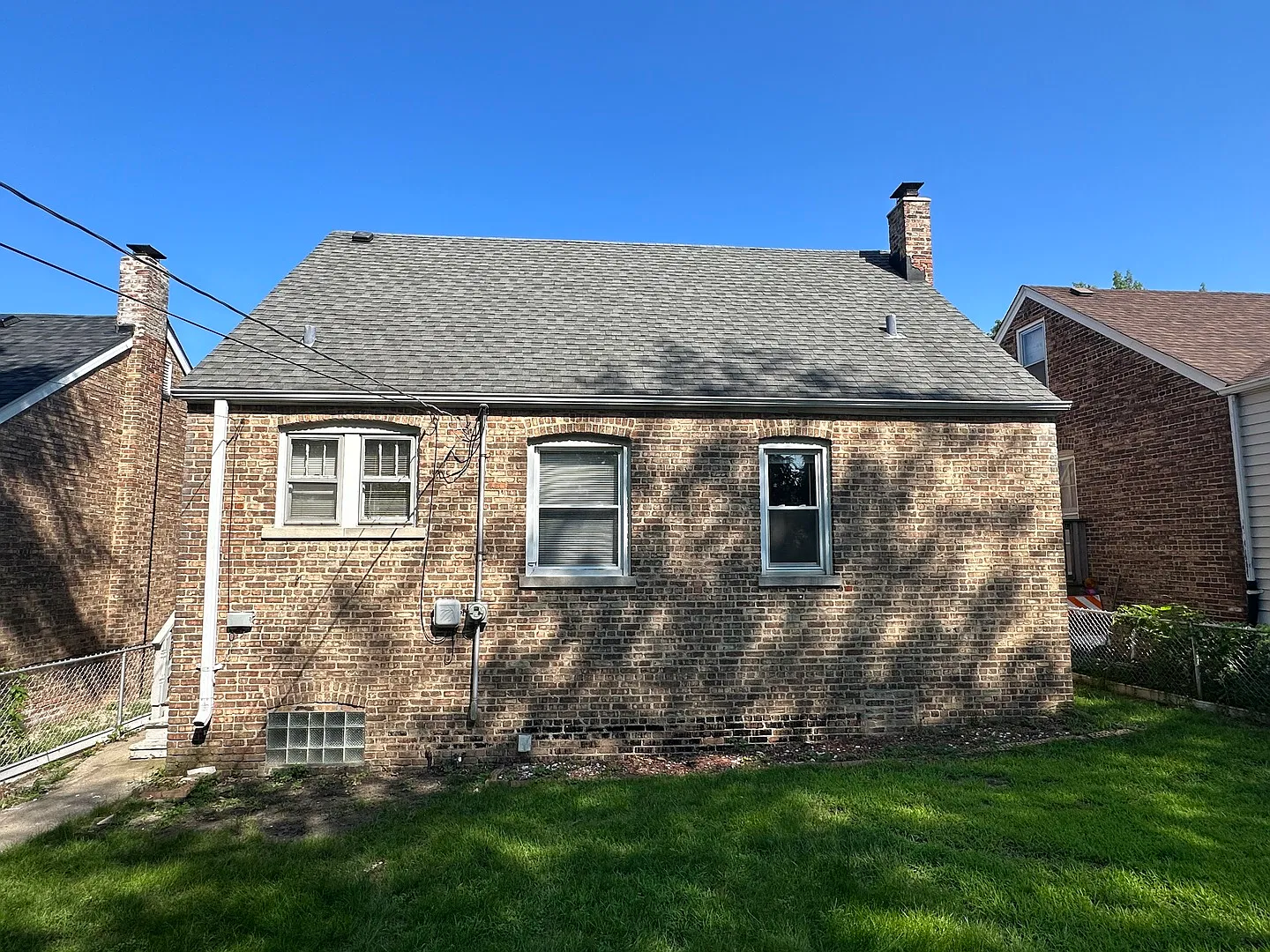 4 bed, 1450 sqft, $2,100 — Photo 2