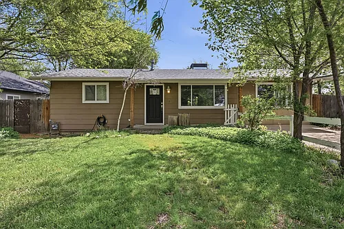 3015 N Meadow Ln Photo 1