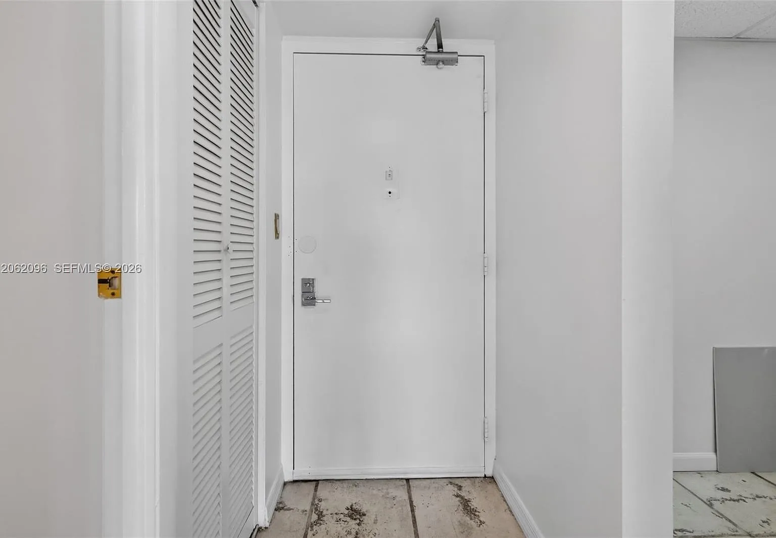 Coronado Condo- Tower Ii — Photo 3