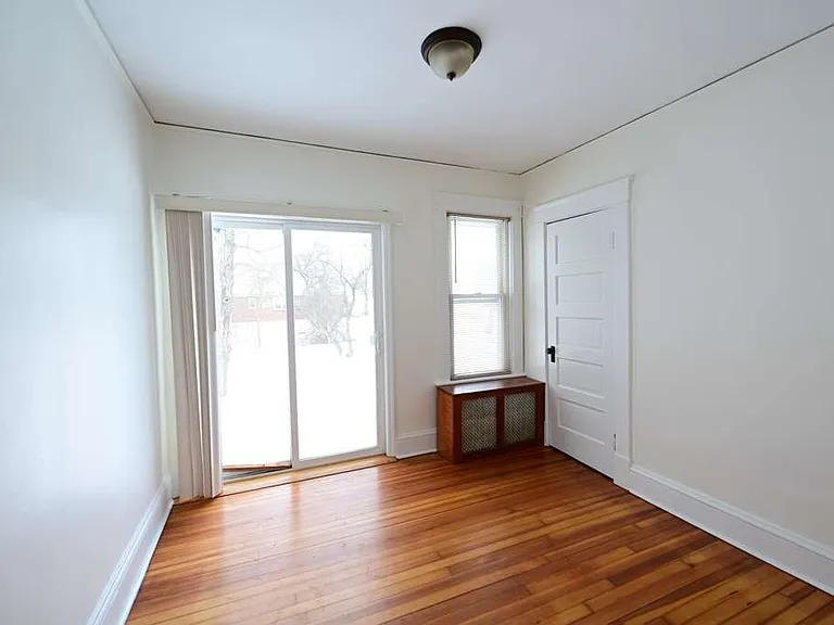 11 Brayton St — Photo 6