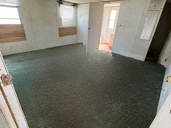 5th image of 3410 Creek Side