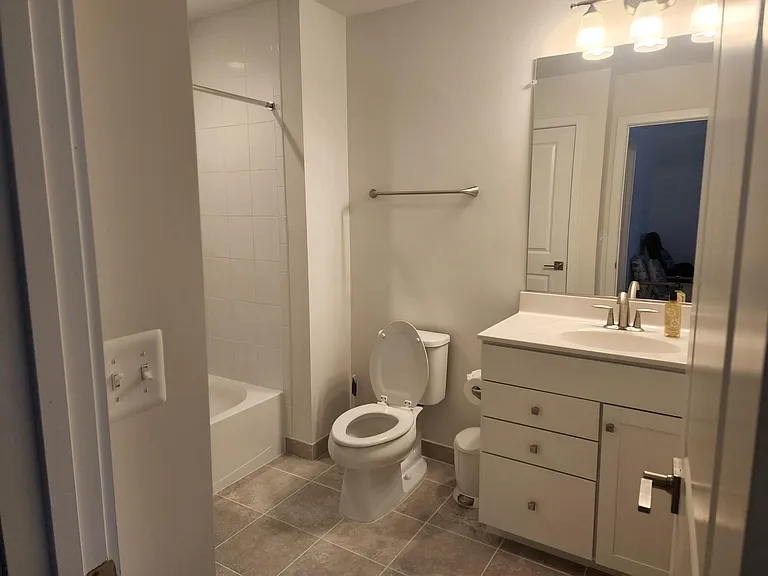 4981 Lakeside Xing — Photo 20