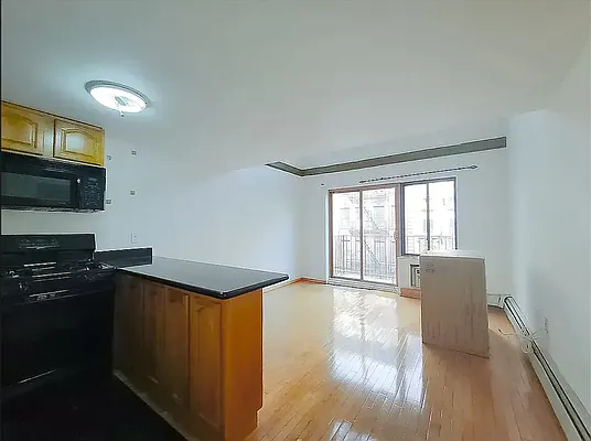 Rented by Metropolitan Property Group | media 3