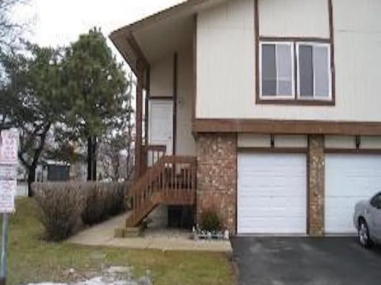 7 Marywood Ln — Photo 1