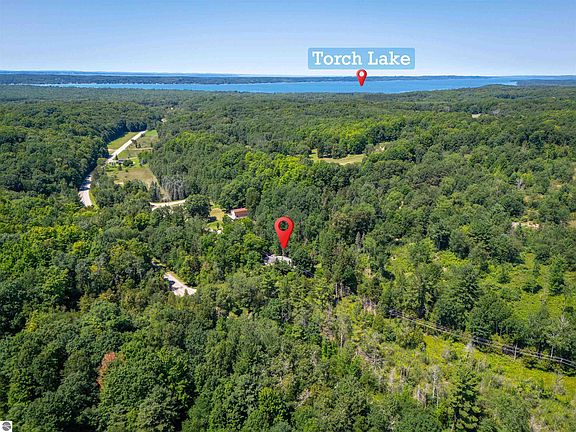 3rd image of 4724 Plum Valley Rd NW