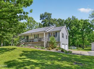 7125 Madrid Ln, Neosho, MO 64850