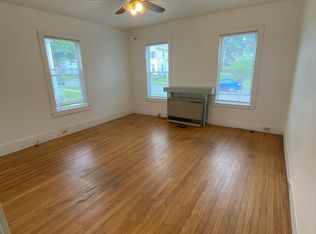 85 Crescent St APT 3, Rutland, VT 05701
