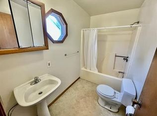 805 12th Ave SE, Austin, MN 55912