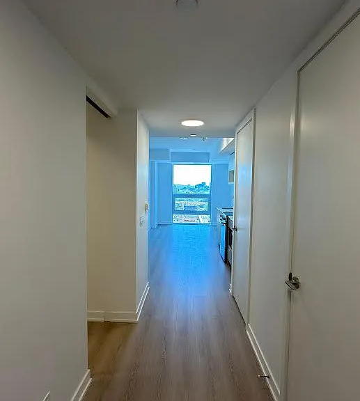 100 Queen St E #1705 — Photo 3