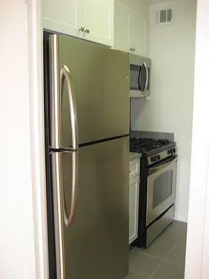 Rented by Realty Operations Group | media 7