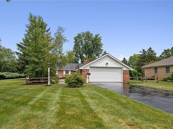2nd image of 4765 Brentwood Dr