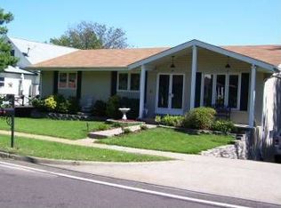 3140 Ringer Rd, Saint Louis, MO 63125