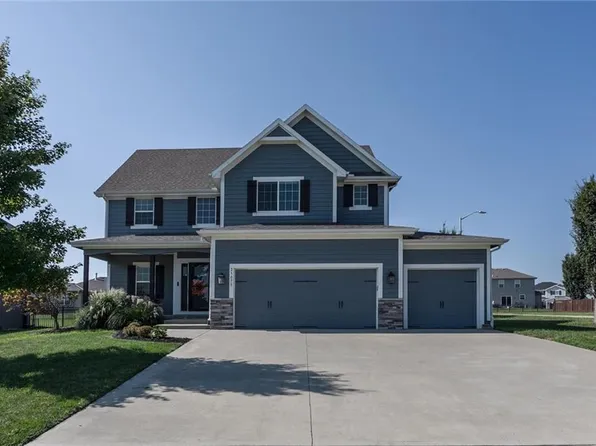 25073 W 148th Ter, Olathe, KS 66061