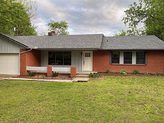 3rd image of 1517 Maplewood Dr