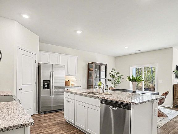 4th image of 8018 Bear Claw Way