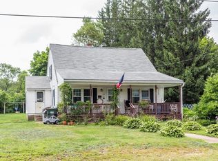 10 Pine St, Baldwinville, MA 01436