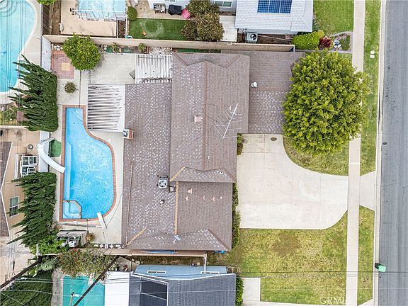 5th image of 1362 Mauna Loa Rd