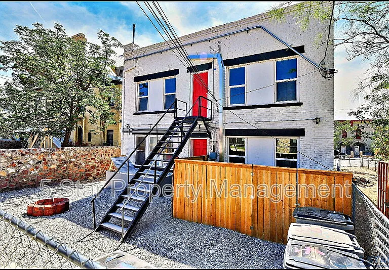 615 Arizona Ave #2 — Photo 23