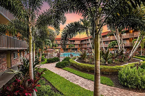 Veranda Flats Photo 1