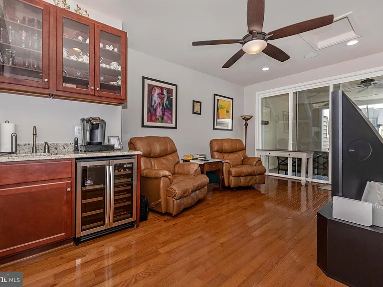 619 Blandwood Rd — Photo 30