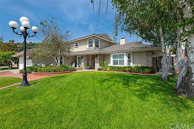 1st image of 252 Whispering Oaks Dr