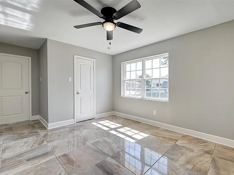 8915 Klondike St — Photo 17