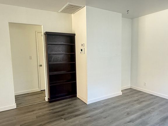 4th image of 480 Fuller Ave APT A