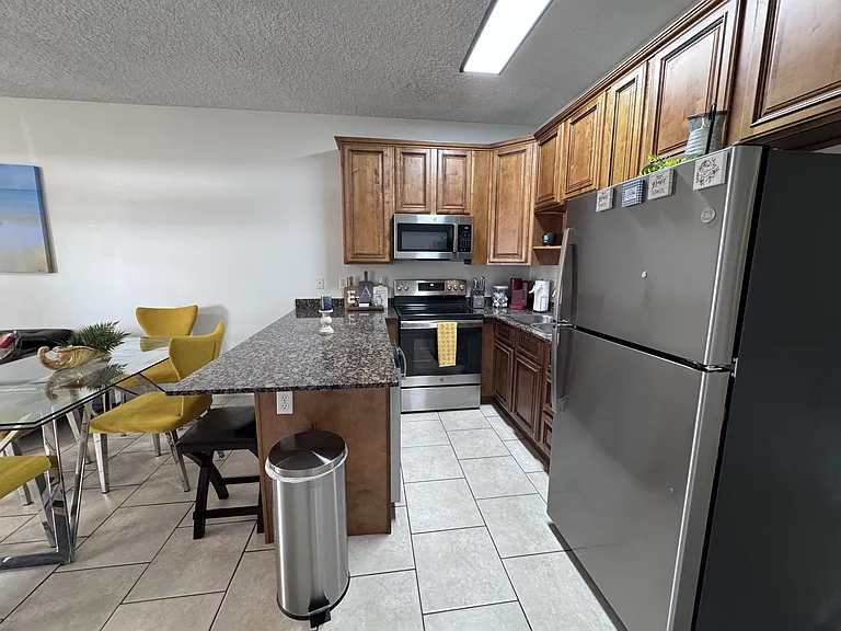 1100 Century Oaks Dr #A — Photo 5