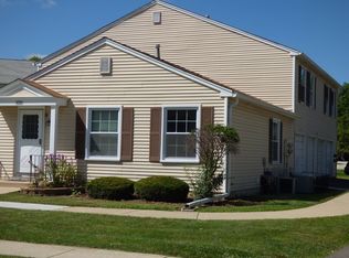 412 James Ct UNIT A, Glendale Heights, IL