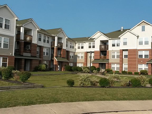2nd image of 23003 Chandlers Ln APT 112