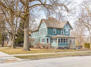 1505 Park St, Grinnell, IA 50112