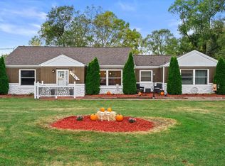 7271 S 35th St, Franklin, WI 53132