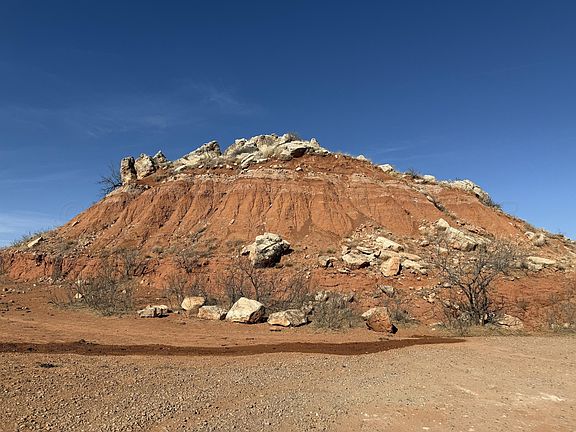 4th image of Petit Rd